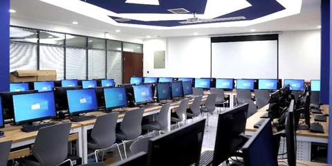 2022年計(jì)算機(jī)工程學(xué)院專業(yè)介紹——?jiǎng)勇谱骷夹g(shù)專業(yè)（影視后期）與計(jì)算機(jī)網(wǎng)絡(luò)設(shè)計(jì)